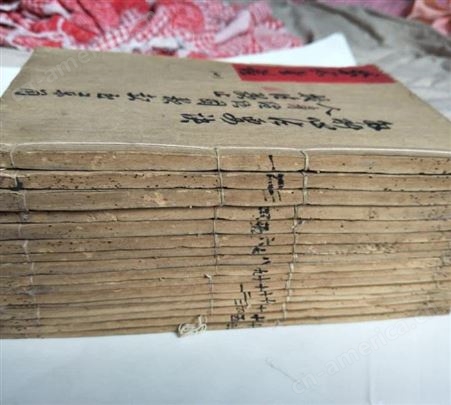 旧书回收 红木家具连环画 像章钱币 邮票 货源充足
